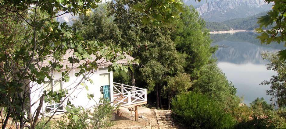 Hotel Sakli Gol Evleri Karacaören Esterno foto